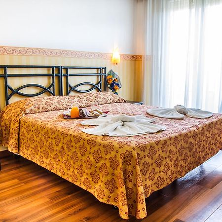 Hotel Consul - Family Hotel Ριτσόνε Δωμάτιο φωτογραφία