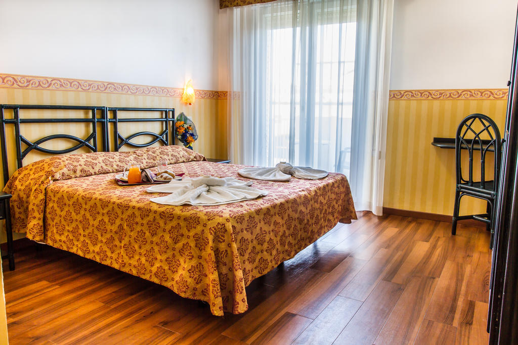 Hotel Consul - Family Hotel Ριτσόνε Δωμάτιο φωτογραφία